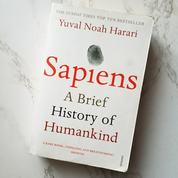 Sapiens (Best Selling Book) by Yuval Noah Harari